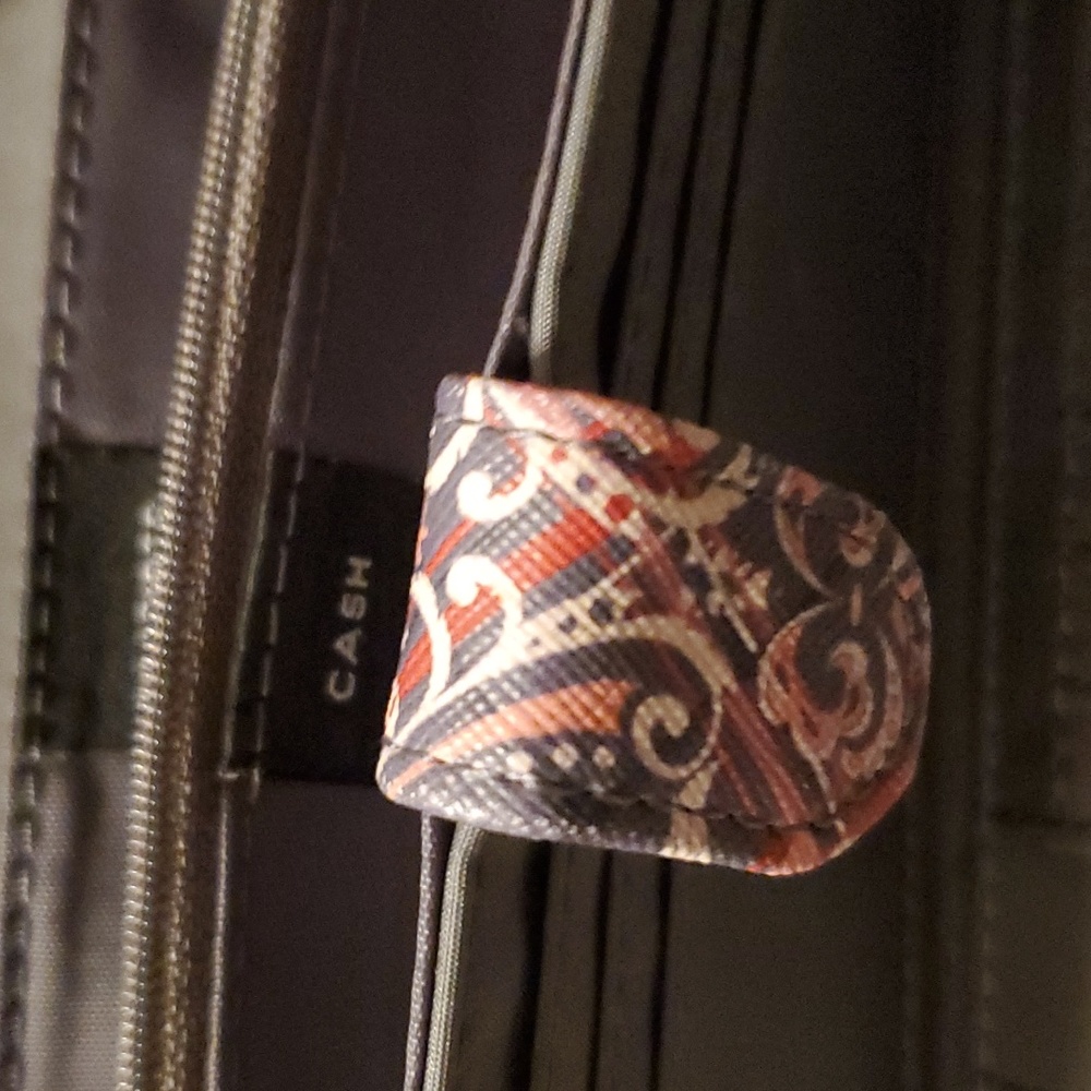Wallet - Picture 6 of 9